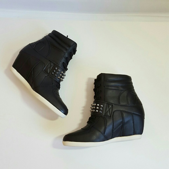 FLASH SHOE SALE! Black Studded Sneaker Wedges