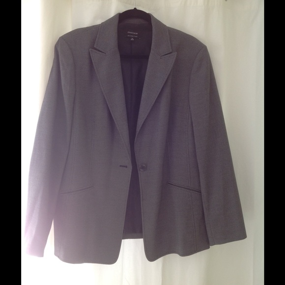 Grey blazer