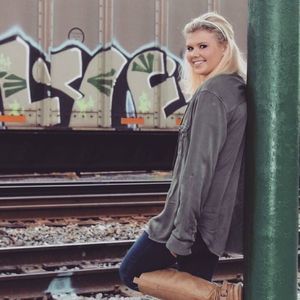 Meet your Posher, Ali