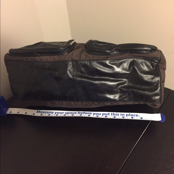 Handbag - Picture 2 of 3