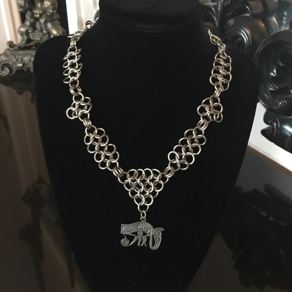 ChainMaille Necklace Eye of Horus