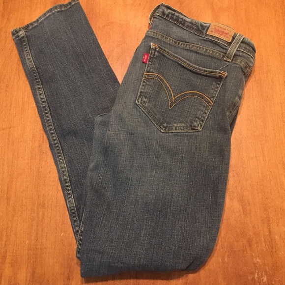 Levis 524 Too Super Low skinny jeans