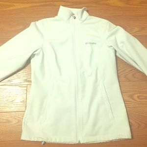 Small white Columbia full zip jacket
