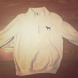 White VS half zip size small