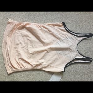 Authentic Lululemon In the flow tank size 6