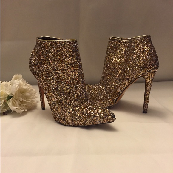 Gold sequin booties 🔸size 8 1/2
