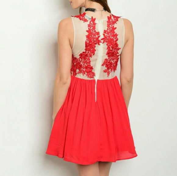 "LADY IN RED" DRESS NWOT - Picture 4 of 4