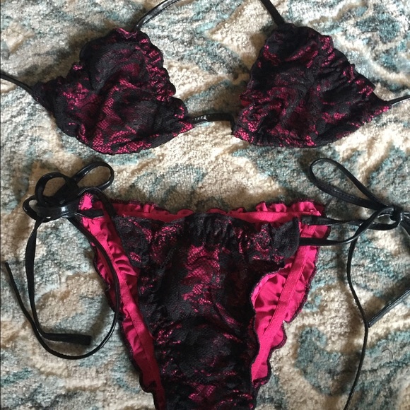 Lace bikini👙