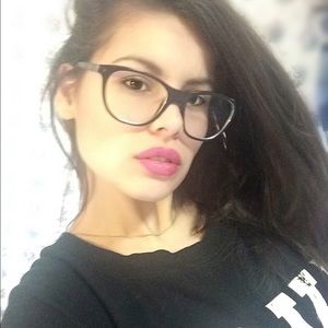 Meet your Posher, Mariana