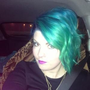 Meet your Posher, Ashley