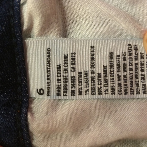 Size 6 medium wash American eagle jeans. - Picture 4 of 4