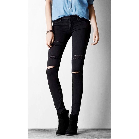 American Eagle black destroyed jeggings