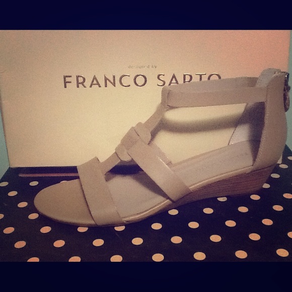 Franco Sarto Taupe Wedges