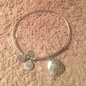Sand Dollar Alex & Ani