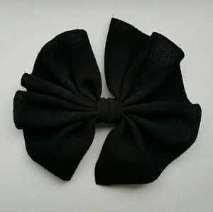 Black Hair Bow Clip