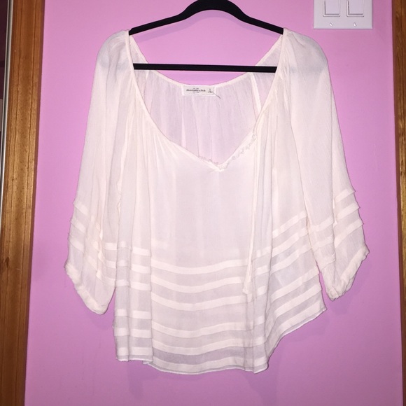 Light pink blouse. Never worn! size small. - Picture 1 of 1