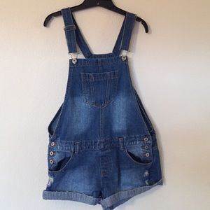 Overall shorts