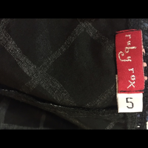 Black White and Red Dress - Picture 3 of 3