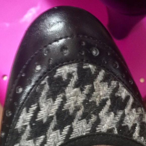 Size 8 gray and black shoes UPDATE: Sold - Picture 2 of 4