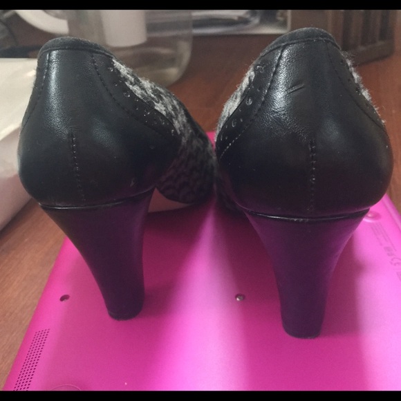 Size 8 gray and black shoes UPDATE: Sold - Picture 4 of 4