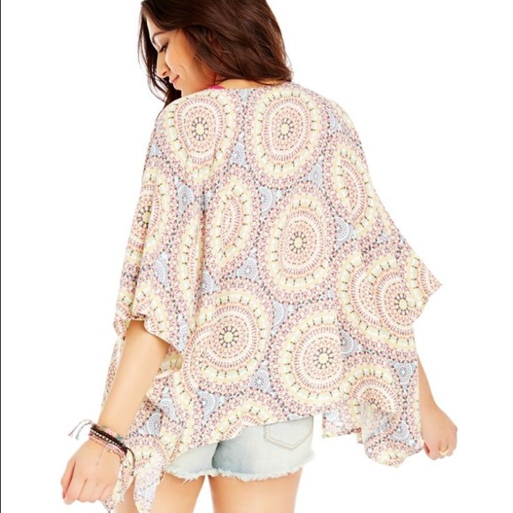 Aeropostale shaped cardigan