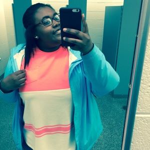 Meet your Posher, Malika