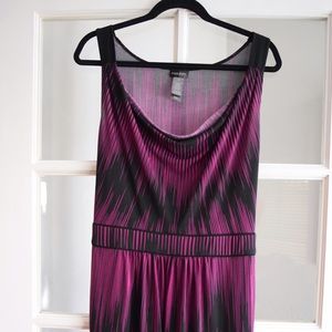 Pink and black jersey dress with pockets!