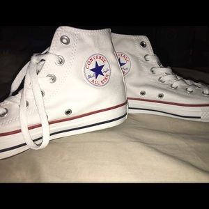 White high top converse never worn