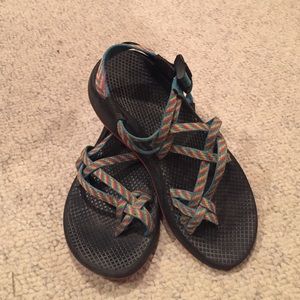 Rainbow chacos