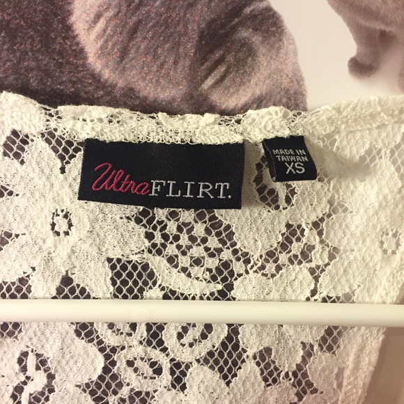 Ultra Flirt Tank top with Lace back - Picture 2 of 3