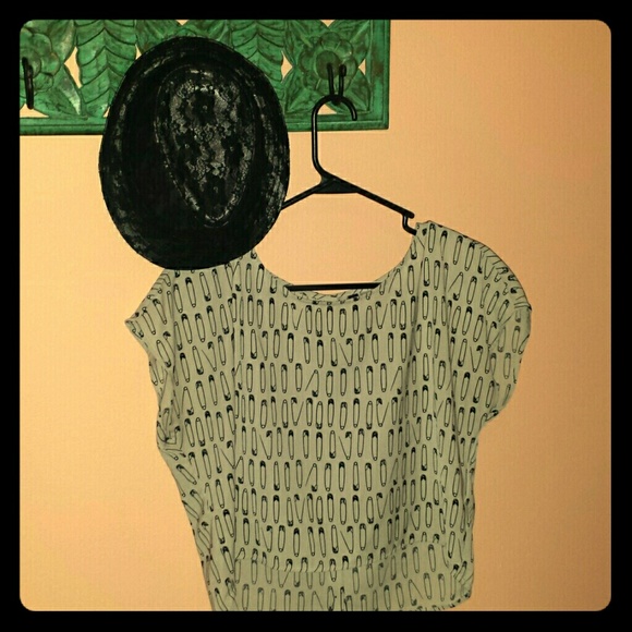 Adorable Safety Pin Crop Top by H&M