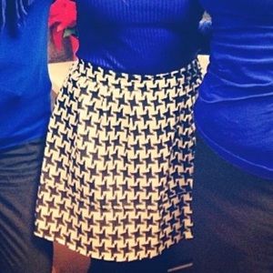 Xhilaration Houndstooth B&W skirt.