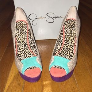 Jessica Simpson Emmie