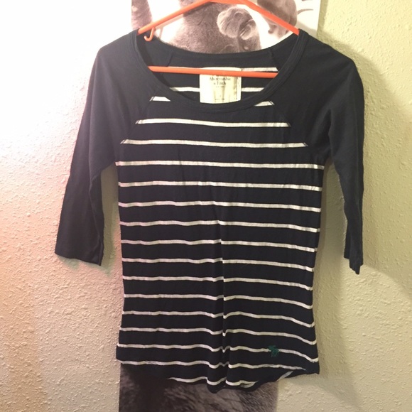 Abercrombie quarter sleeve - Picture 1 of 3
