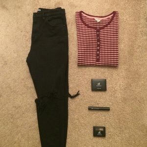 UO BDG Destroyed Black Jeans