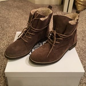 Trooper boots! BRAND NEW. Don't fit.