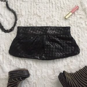 MINT condition (NWAT) clutch.