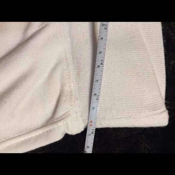 EXTRA PHOTOS OF BEBE CAPRIS FOR POSS. BUYER - Picture 2 of 4