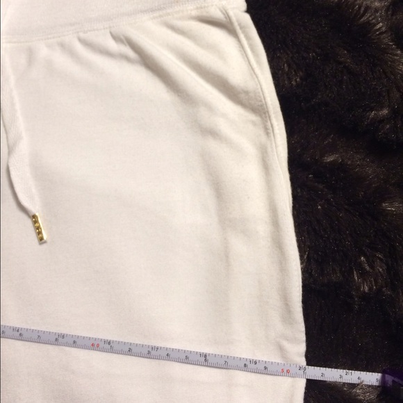 EXTRA PHOTOS OF BEBE CAPRIS FOR POSS. BUYER - Picture 4 of 4