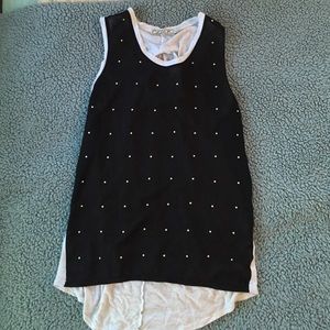 Black and white polka dock hi-low shirt