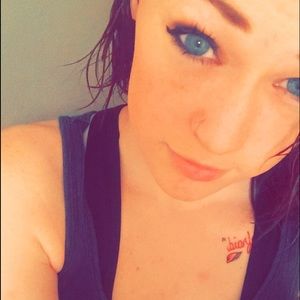 Meet your Posher, Brittany