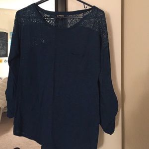 Green lace Express shirt