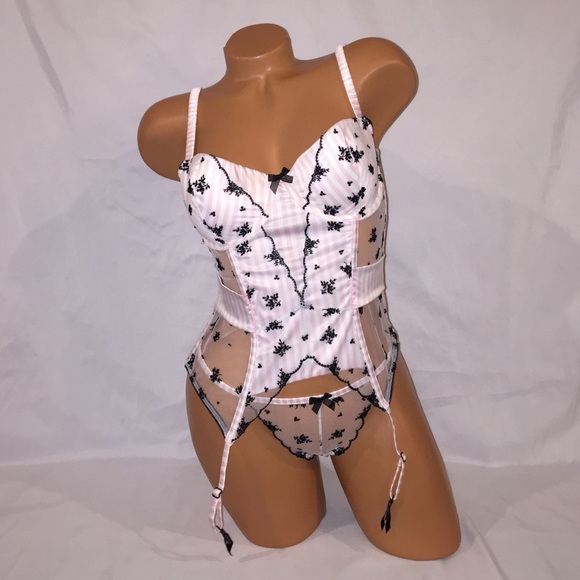 VS Signature Stripe Floral Lingerie & Thong Set