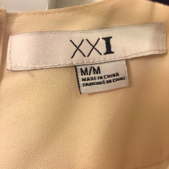 Cream and peach colored tank - Picture 3 of 3