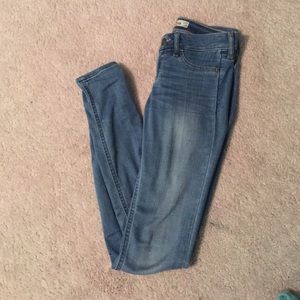 light wash hollister jeans