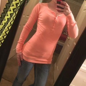 Orange/peach Henley 🎁