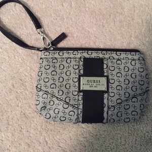 guess clutch