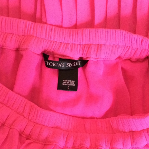 (SOLD IN BUNDLE) VS Pleated Hot Pink Maxi Skirt 2 - Picture 3 of 4
