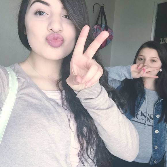 Meet your Posher, Ashley