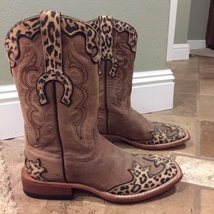 Cowgirl / Cowboy boots